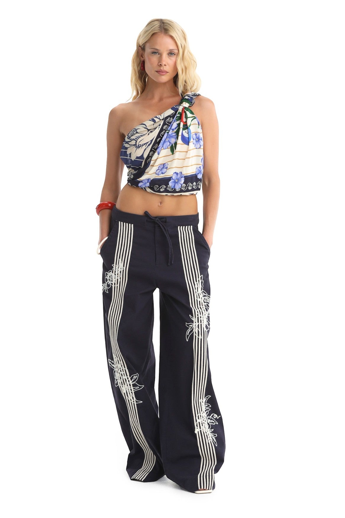 Lila pants varsity