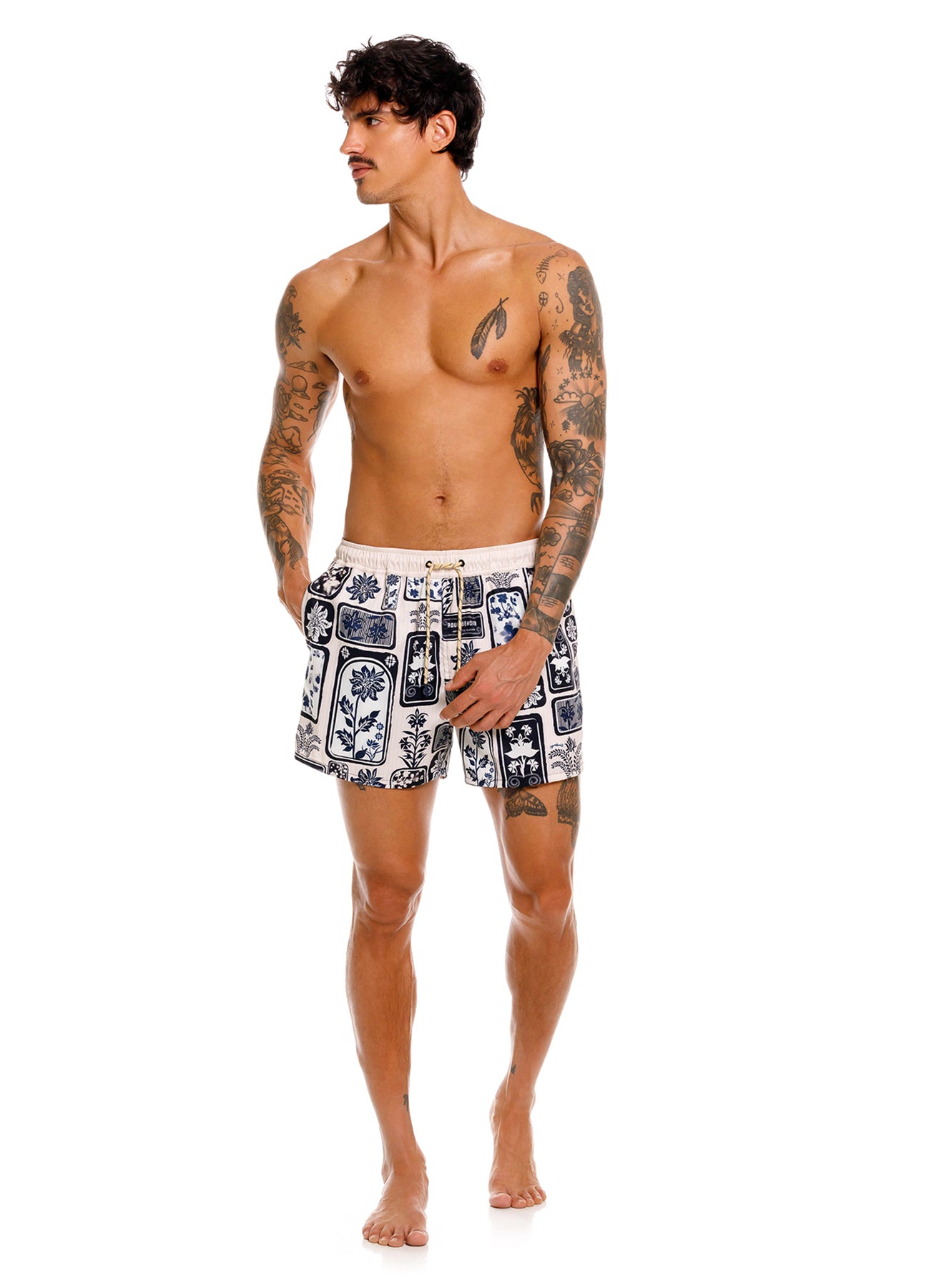 cassius trunk batik