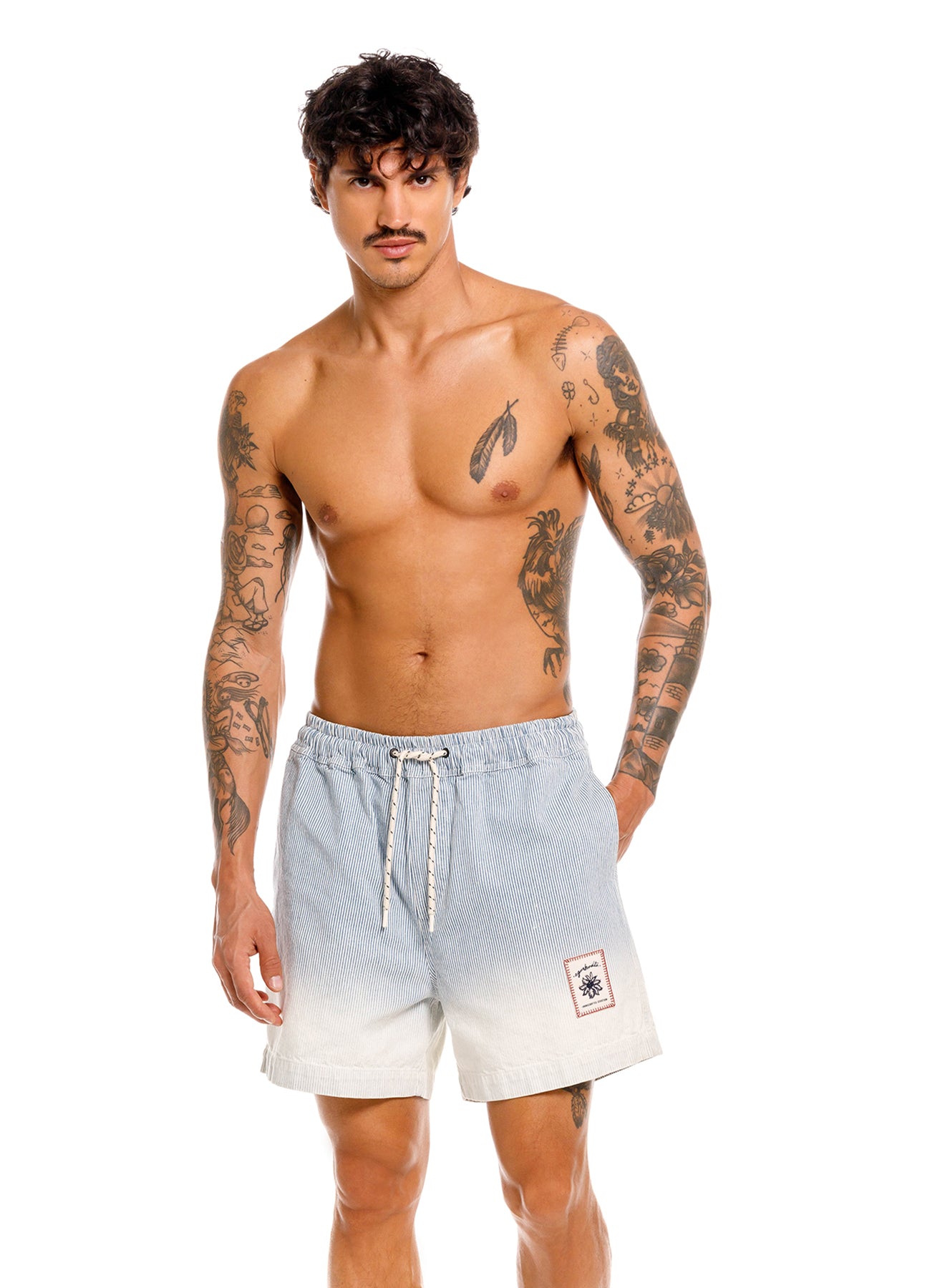 cece shorts batik