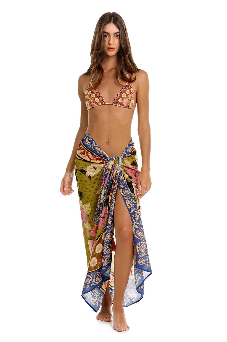 Marine pareo matches